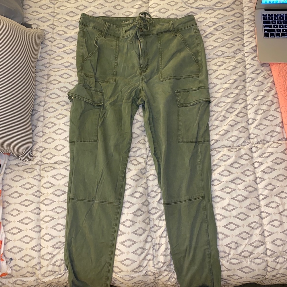 Green cargo pants
